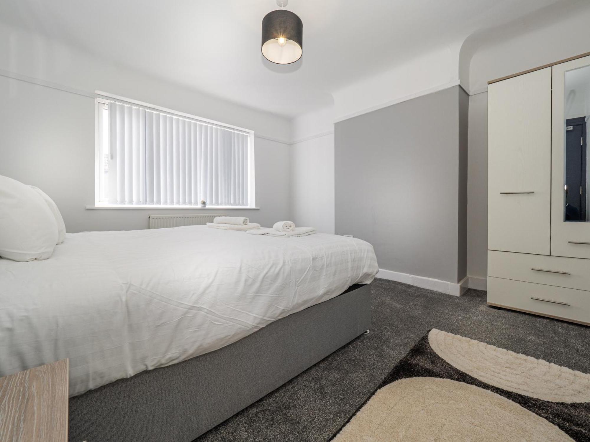 3Br Haven Retreat In Wallasey With Free Street Parking Eksteriør bilde