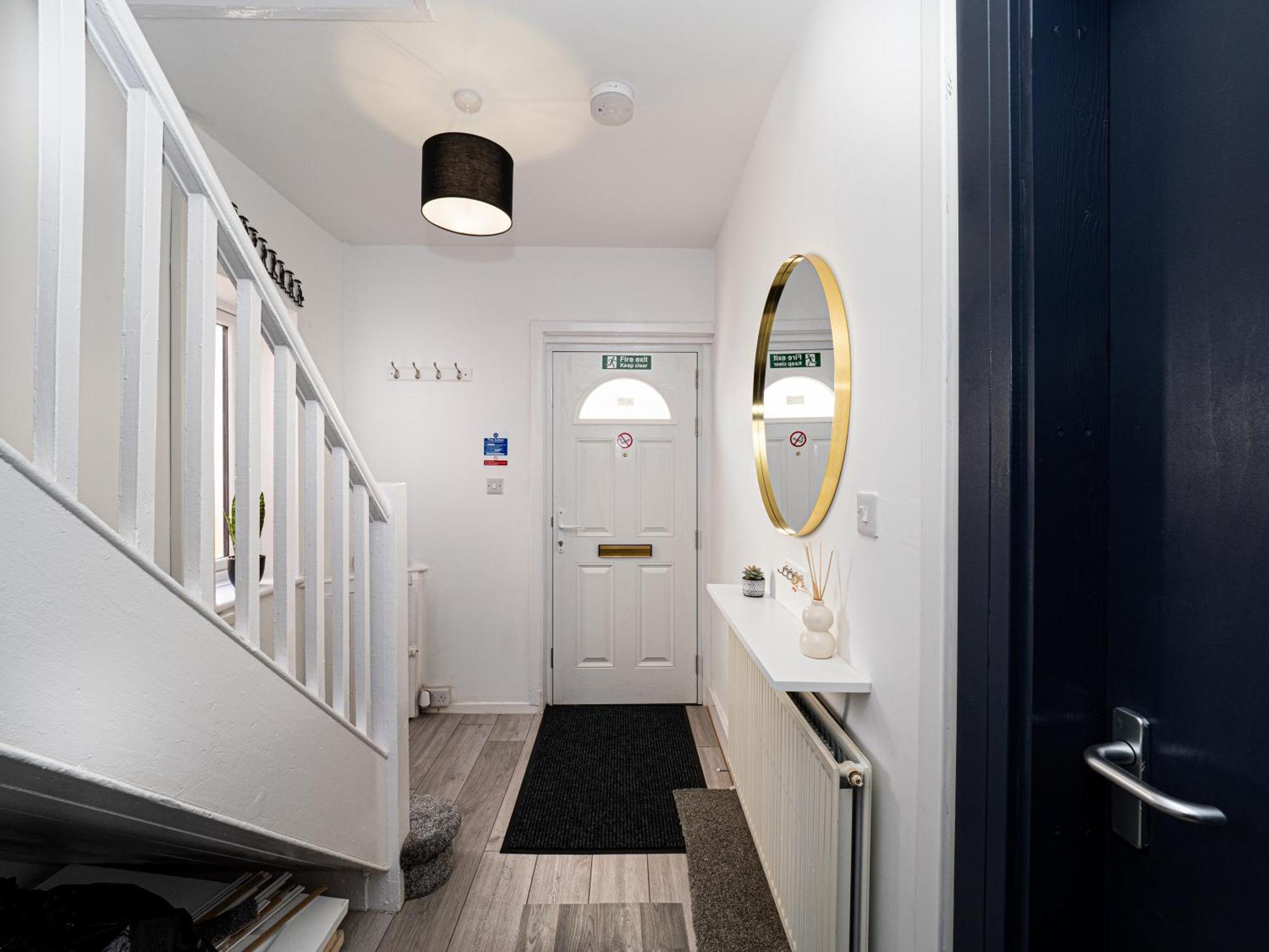 3Br Haven Retreat In Wallasey With Free Street Parking Eksteriør bilde