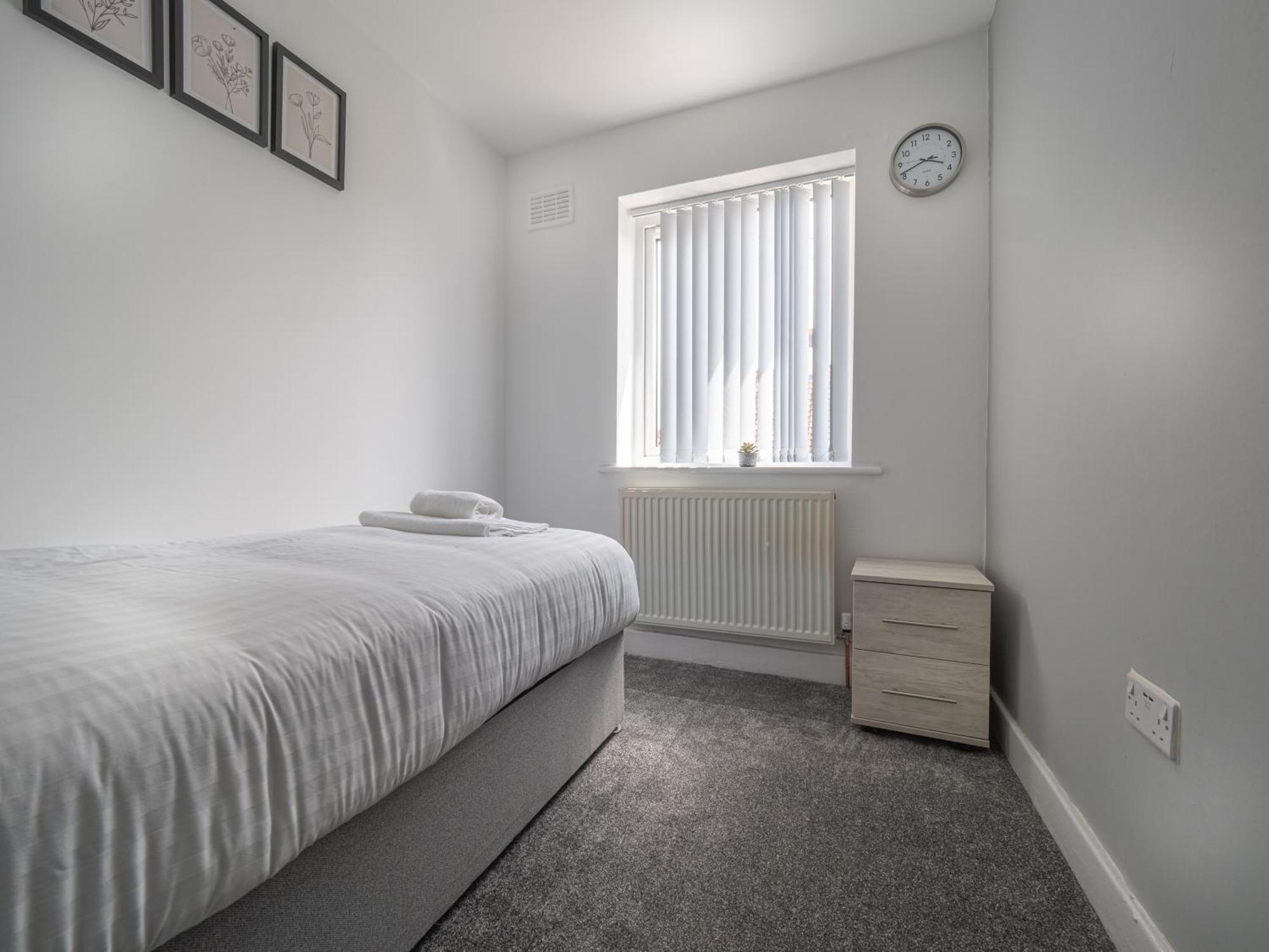 3Br Haven Retreat In Wallasey With Free Street Parking Eksteriør bilde