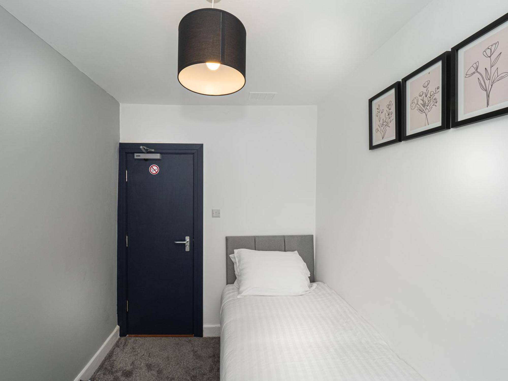 3Br Haven Retreat In Wallasey With Free Street Parking Eksteriør bilde