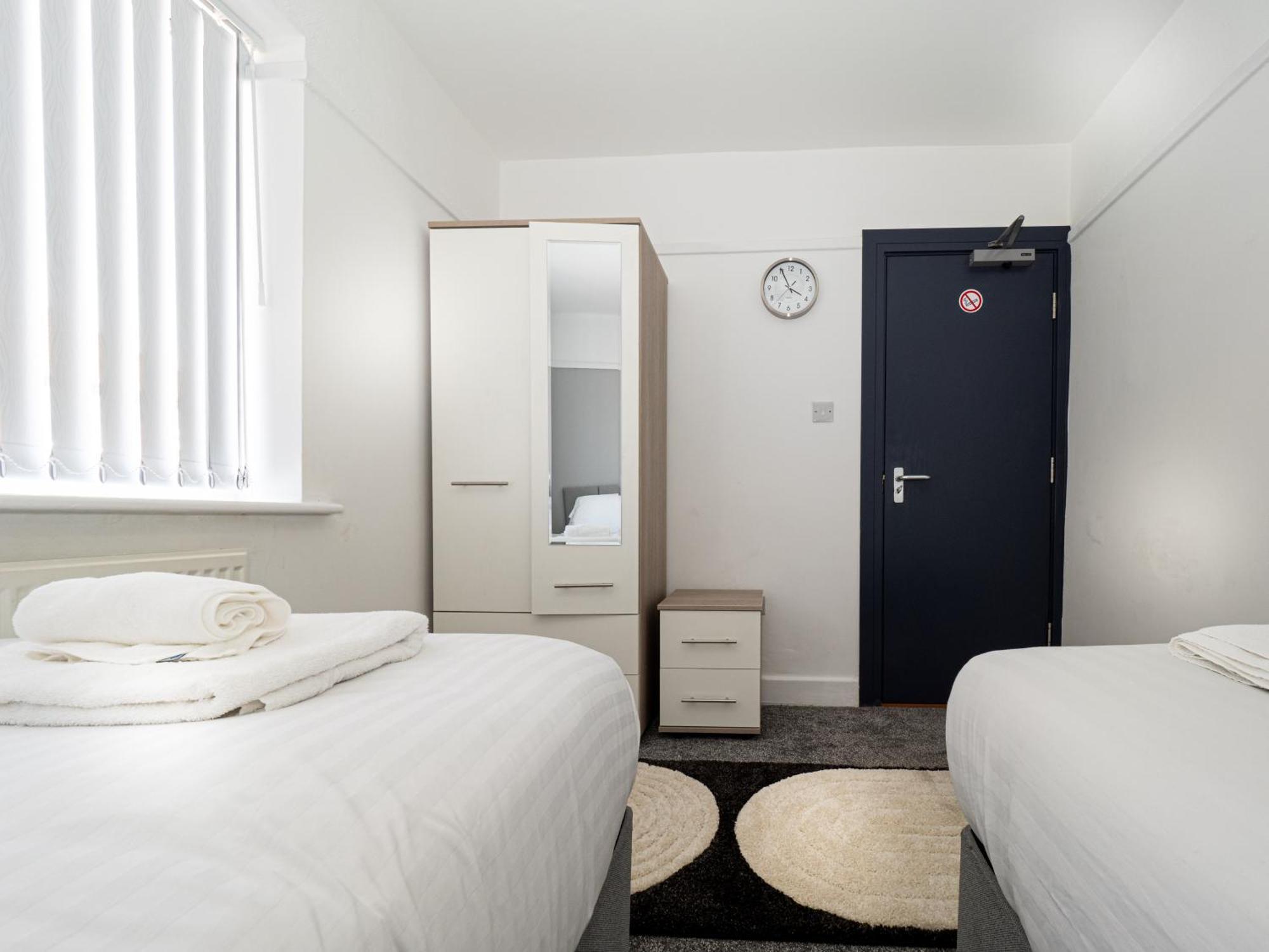 3Br Haven Retreat In Wallasey With Free Street Parking Eksteriør bilde